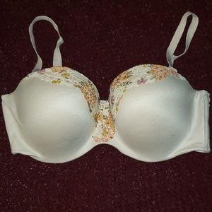 Like new 36dd body by victoria
